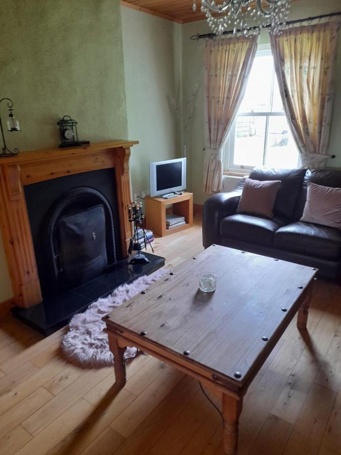 Katy Kellys Countryside Self Catering Cottage 罗斯康芒 外观 照片